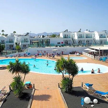 Plaza Palmeras Отель