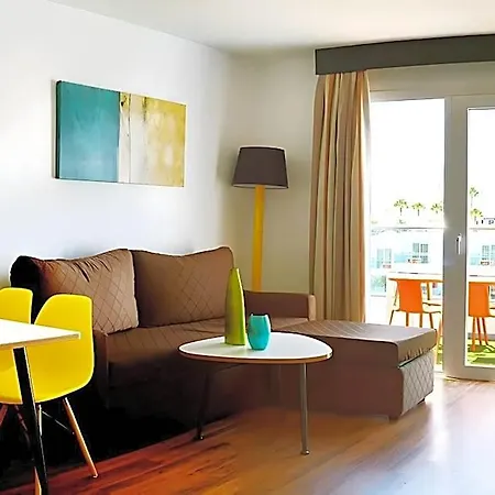 Отель Plaza Palmeras 4*