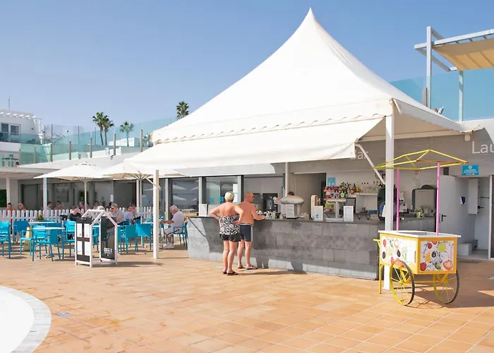 Hotel Plaza Palmeras