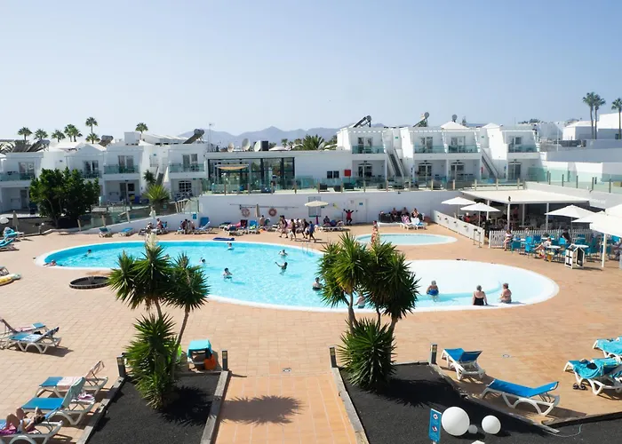 Plaza Palmeras Puerto del Carmen (Lanzarote)