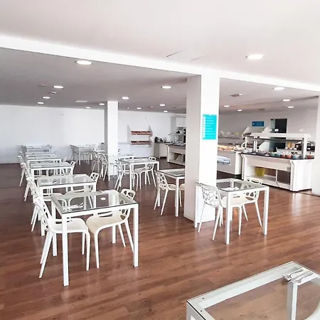 מלון Plaza Palmeras 4*